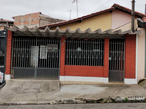 Casa com 3 Quartos à Venda,  em Cidade Morumbi - São José Dos Campos