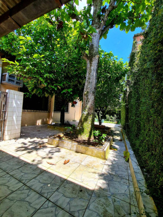 Imagem Casa com 3 Quartos à Venda, 600 m² em Nossa Senhora Das Graças - Manaus Imagem Casa com 3 Quartos à Venda, 600 m² em Nossa Senhora Das Graças - Manaus