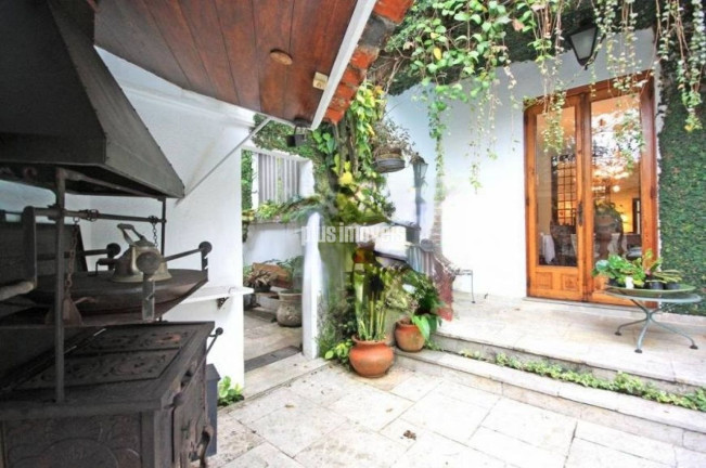 Imagem Casa com 4 Quartos à Venda, 500 m² em Cidade Jardim - São Paulo Imagem Casa com 4 Quartos à Venda, 500 m² em Cidade Jardim - São Paulo