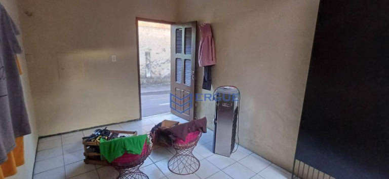 Imagem Casa com 5 Quartos à Venda, 180 m² em Prefeito José Walter - Fortaleza Imagem Casa com 5 Quartos à Venda, 180 m² em Prefeito José Walter - Fortaleza