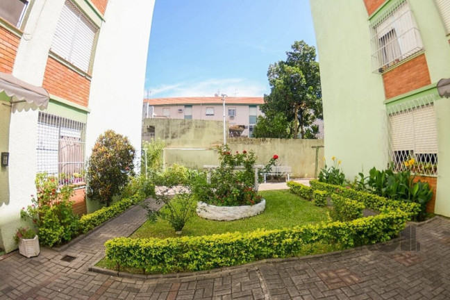 Imagem Imóvel com 2 Quartos à Venda, em Cristal - Porto Alegre Imagem Imóvel com 2 Quartos à Venda, em Cristal - Porto Alegre