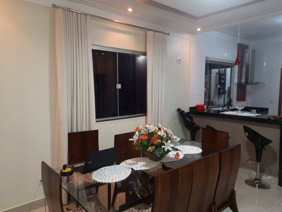 Imagem Casa com 3 Quartos à Venda, 300 m² em Residencial Veneza - Anápolis