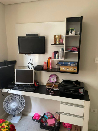 Imagem Casa com 3 Quartos à Venda, em Taboão - Diadema Imagem Casa com 3 Quartos à Venda, em Taboão - Diadema