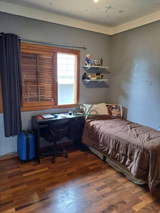 Imagem Casa com 3 Quartos à Venda, 293 m² em Golf Village - Carapicuíba Imagem Casa com 3 Quartos à Venda, 293 m² em Golf Village - Carapicuíba
