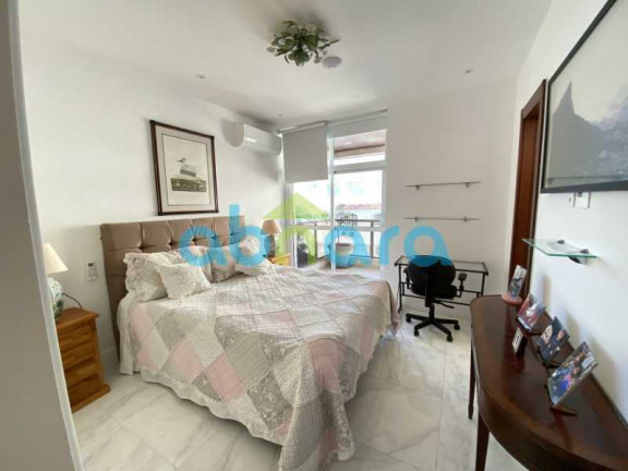 Imagem Apartamento com 4 Quartos à Venda, 378 m² em Copacabana - Rio De Janeiro Imagem Apartamento com 4 Quartos à Venda, 378 m² em Copacabana - Rio De Janeiro