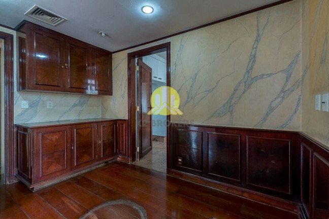 Imagem Apartamento com 3 Quartos à Venda, 185 m² em Itaim Bibi - São Paulo