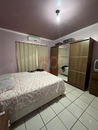 Imagem Casa com 3 Quartos à Venda, 450 m² em Village - Sorriso