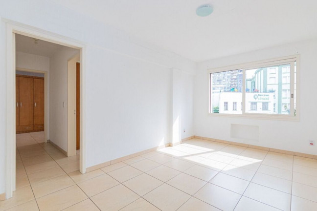 Imagem Imóvel com 2 Quartos à Venda, 78 m² em Centro - Porto Alegre Imagem Imóvel com 2 Quartos à Venda, 78 m² em Centro - Porto Alegre