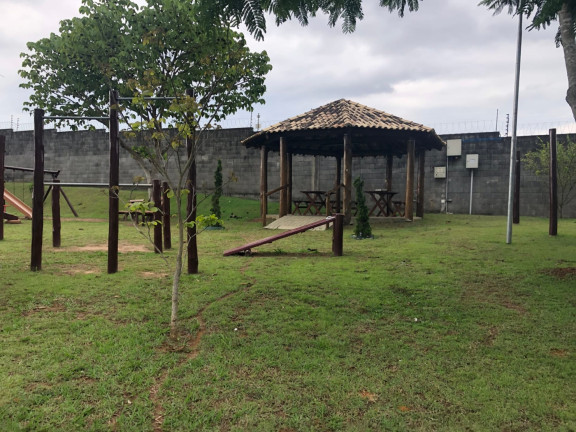 Terreno em Condomínio à Venda, 256 m² em Campo Alegre - Pindamonhangaba