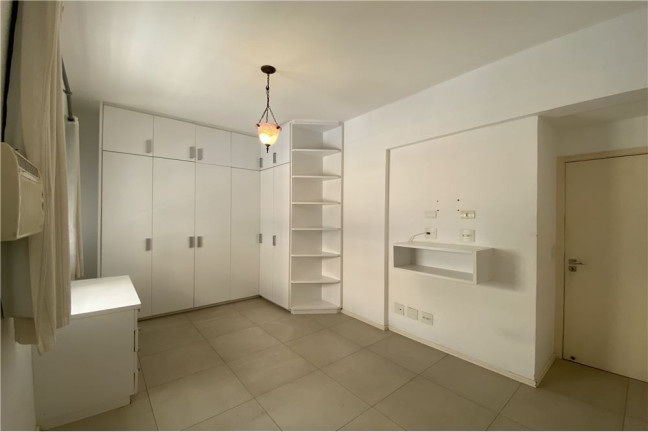 Imagem Apartamento com 3 Quartos à Venda, 107 m² em Copacabana - Rio De Janeiro Imagem Apartamento com 3 Quartos à Venda, 107 m² em Copacabana - Rio De Janeiro