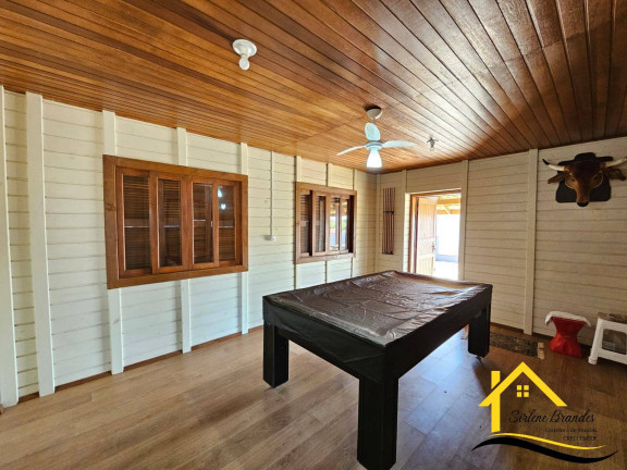 Imagem Casa com 6 Quartos à Venda, 232 m² em Centro - Balneário Barra Do Sul Imagem Casa com 6 Quartos à Venda, 232 m² em Centro - Balneário Barra Do Sul