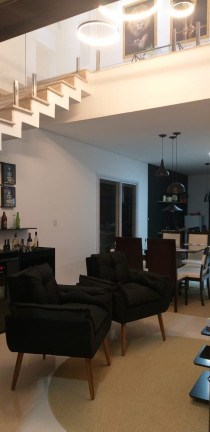 Imagem Casa com 3 Quartos à Venda, 300 m² em Cezar De Souza - Mogi Das Cruzes Imagem Casa com 3 Quartos à Venda, 300 m² em Cezar De Souza - Mogi Das Cruzes