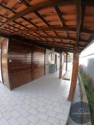 Imagem Casa com 4 Quartos à Venda, 550 m² em Horto Florestal - Ubatuba Imagem Casa com 4 Quartos à Venda, 550 m² em Horto Florestal - Ubatuba