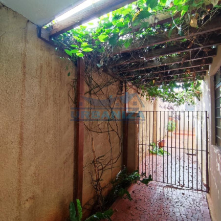 Imagem Casa com 2 Quartos à Venda, 202 m² em Bairro Das Bandeiras - Araçatuba