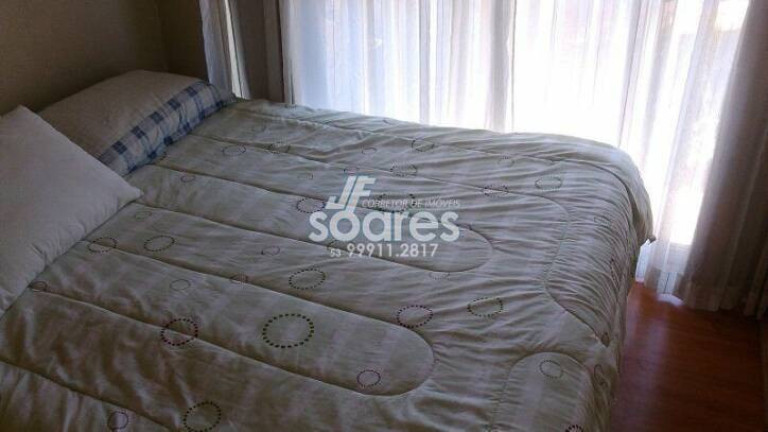 Imagem Sobrado com 4 Quartos à Venda, 147 m² em Centro - Pelotas