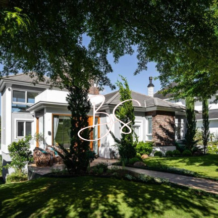 Imagem Casa com 3 Quartos à Venda, 600 m² em Rua Das Araucárias 378, Condomínio Alphaville - Gramado