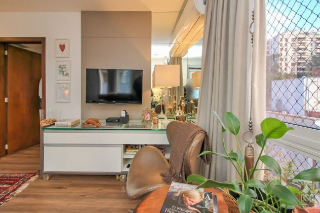 Imagem Apartamento com 1 Quarto à Venda, 44 m² em Auxiliadora - Porto Alegre