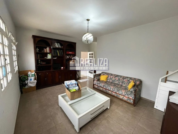 Imagem Casa com 4 Quartos à Venda, 468 m² em Mercês - Uberaba Imagem Casa com 4 Quartos à Venda, 468 m² em Mercês - Uberaba