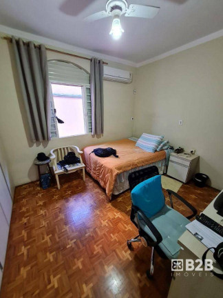 Imagem Casa com 3 Quartos à Venda, 210 m² em Vila Nova Cidade Universitaria - Bauru