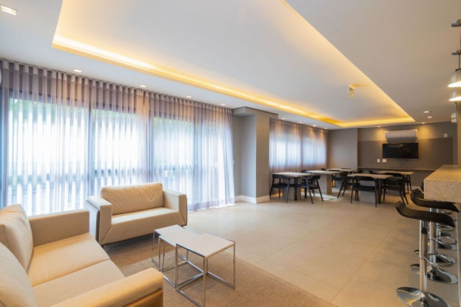 Imagem Imóvel com 3 Quartos à Venda, 103 m² em Menino Deus - Porto Alegre Imagem Imóvel com 3 Quartos à Venda, 103 m² em Menino Deus - Porto Alegre
