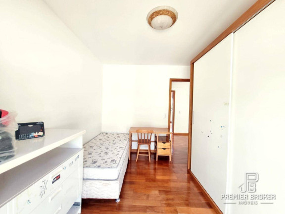 Imagem Casa com 4 Quartos à Venda, 160 m² em Iucas - Teresópolis