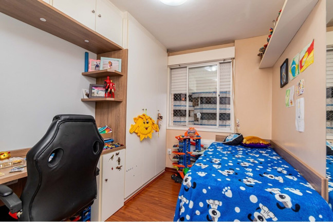Imagem Imóvel com 3 Quartos à Venda,  em Jardim Itu - Porto Alegre