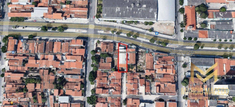 Imagem Casa com 10 Quartos à Venda, 240 m² em Benfica - Fortaleza
