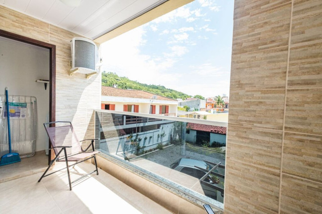 Imagem Casa com 6 Quartos à Venda, 420 m² em Ponta Das Canas - Florianópolis