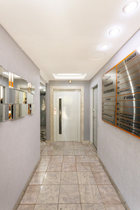 Imagem Sala Comercial à Venda, 39 m² em Petrópolis - Porto Alegre Imagem Sala Comercial à Venda, 39 m² em Petrópolis - Porto Alegre