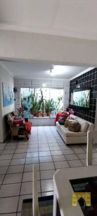 Imagem Casa com 4 Quartos à Venda ou Locação, 221 m² em Manaíra - João Pessoa