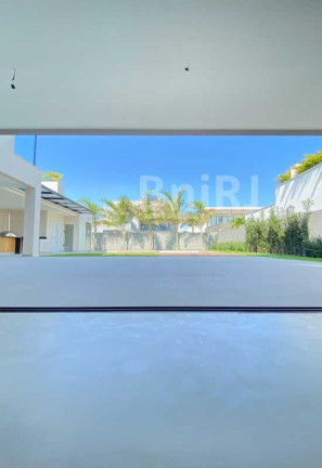Imagem Casa com 5 Quartos à Venda, 600 m² em Barra Da Tijuca - Rio De Janeiro Imagem Casa com 5 Quartos à Venda, 600 m² em Barra Da Tijuca - Rio De Janeiro