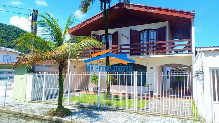 Sobrado com 3 Quartos à Venda, 199 m² em Mongaguá - Mongaguá