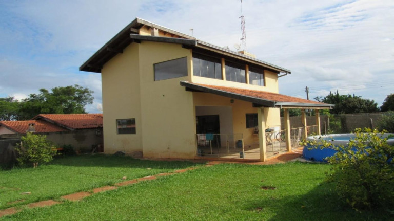 Imagem Casa com 2 Quartos à Venda, 229 m² em Estribo - Avaré