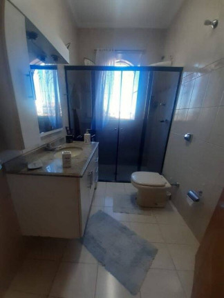 Imagem Casa com 3 Quartos à Venda, 125 m² em Vila Jaboticabeira - Taubaté Imagem Casa com 3 Quartos à Venda, 125 m² em Vila Jaboticabeira - Taubaté