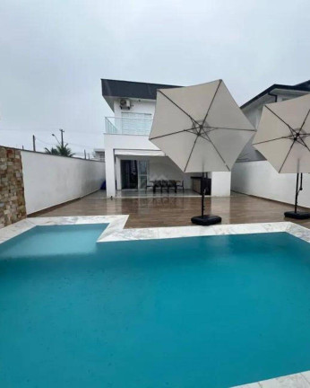 Casa com 4 Quartos à Venda, 198 m² em Jardim Guacira - Itanhaém