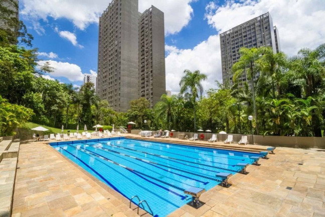 Apartamento com 3 Quartos à Venda, 140 m² em Vila Suzana - São Paulo