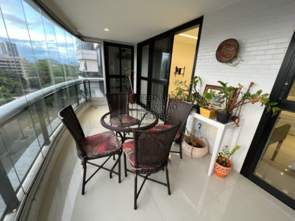 Imagem Imóvel com 8 Quartos à Venda, 2.340 m² em Mury - Nova Friburgo