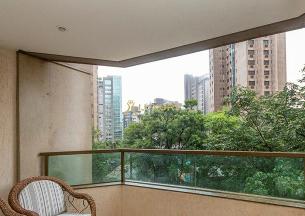 Imagem Imóvel com 4 Quartos à Venda, 147 m² em Belvedere - Belo Horizonte