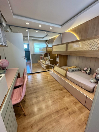 Imagem Imóvel com 4 Quartos à Venda, 291 m² em América - Joinville