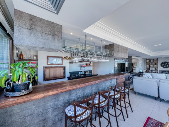 Imagem Apartamento com 3 Quartos à Venda, 243 m² em Rio Branco - Porto Alegre