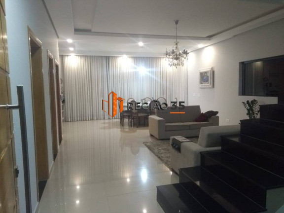 Imagem Casa com 3 Quartos à Venda, 350 m² em Parque Vivaldi Leite Ribeiro - Poços De Caldas Imagem Casa com 3 Quartos à Venda, 350 m² em Parque Vivaldi Leite Ribeiro - Poços De Caldas