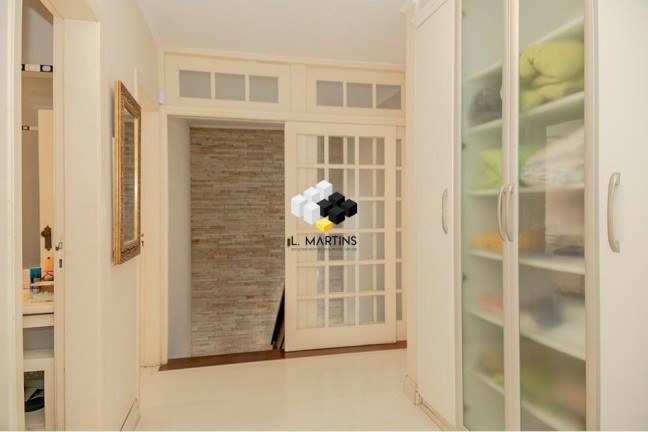 Imagem Casa com 4 Quartos à Venda, 465 m² em Chácara Das Pedras - Porto Alegre Imagem Casa com 4 Quartos à Venda, 465 m² em Chácara Das Pedras - Porto Alegre