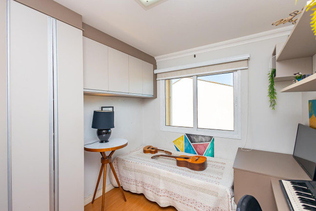 Imagem Casa com 3 Quartos à Venda, 230 m² em Cidade Industrial - Curitiba Imagem Casa com 3 Quartos à Venda, 230 m² em Cidade Industrial - Curitiba