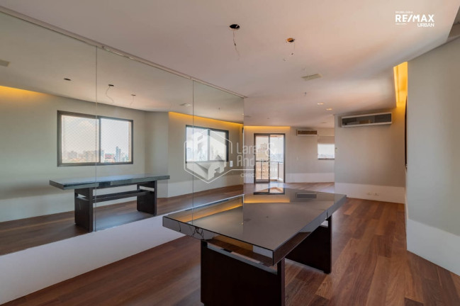 Imagem Imóvel com 5 Quartos à Venda, 508 m² em Aclimação - São Paulo Imagem Imóvel com 5 Quartos à Venda, 508 m² em Aclimação - São Paulo
