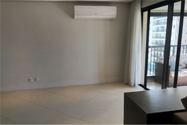 Imagem Imóvel com 3 Quartos à Venda,  em Vila Regente Feijó - São Paulo