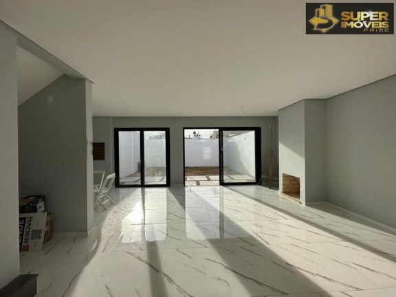 Imagem Casa com 3 Quartos à Venda, 203 m² em Três Vendas - Pelotas Imagem Casa com 3 Quartos à Venda, 203 m² em Três Vendas - Pelotas