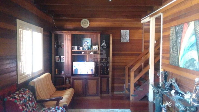 Imagem Casa com 5 Quartos à Venda, 244 m² em Nossa Senhora Medianeira - Santa Maria Imagem Casa com 5 Quartos à Venda, 244 m² em Nossa Senhora Medianeira - Santa Maria