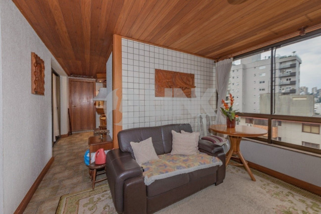Imagem Apartamento com 3 Quartos à Venda, 196 m² em Auxiliadora - Porto Alegre