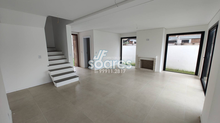 Imagem Casa de Condomínio com 3 Quartos à Venda, 268 m² em Laranjal - Pelotas