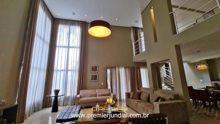 Imagem Casa com 3 Quartos à Venda, 880 m² em Jardim Novo Mundo - Jundiaí Imagem Casa com 3 Quartos à Venda, 880 m² em Jardim Novo Mundo - Jundiaí